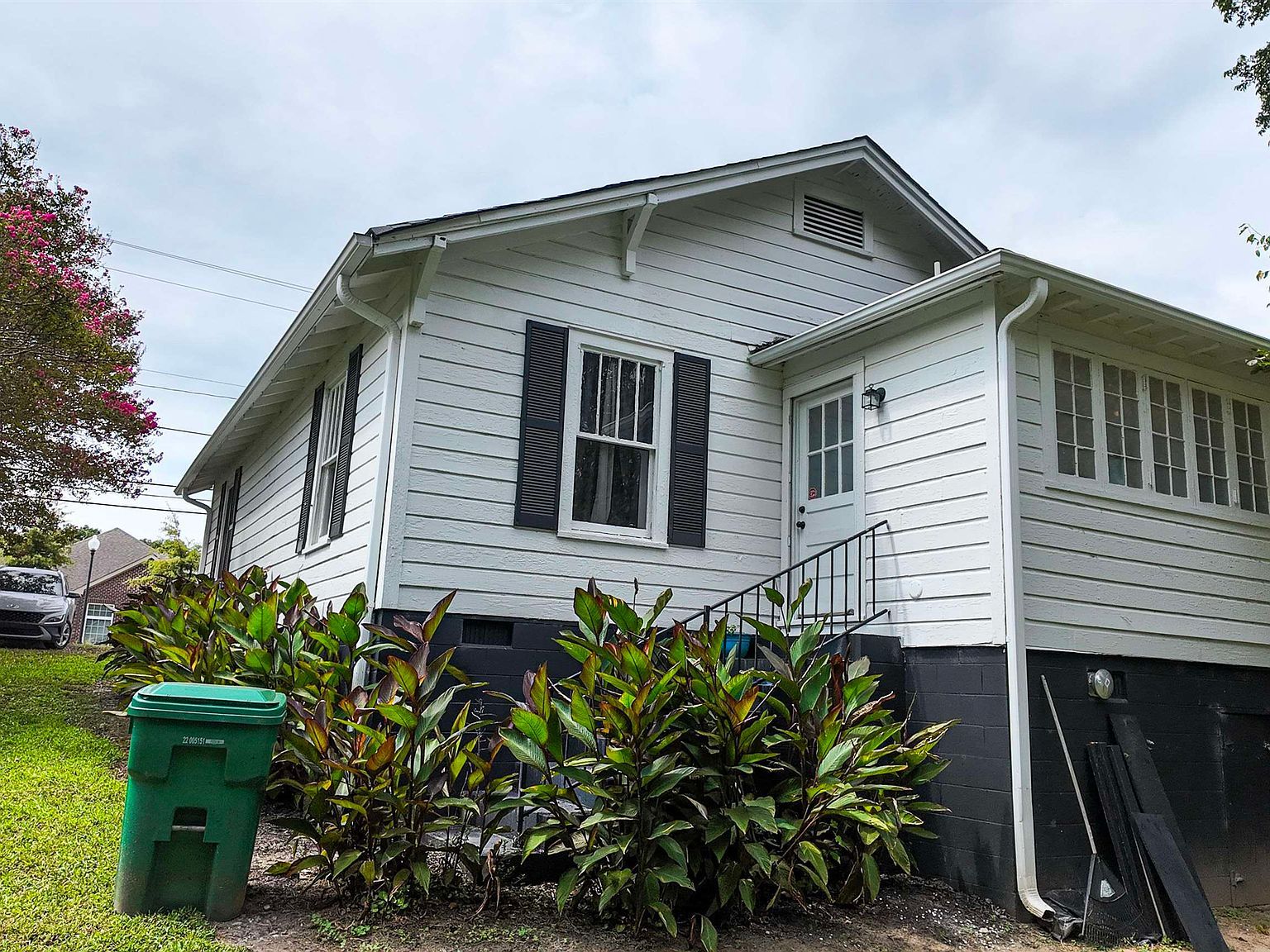 608 W Buford St Gaffney, SC 29341 - Thumbnail 3