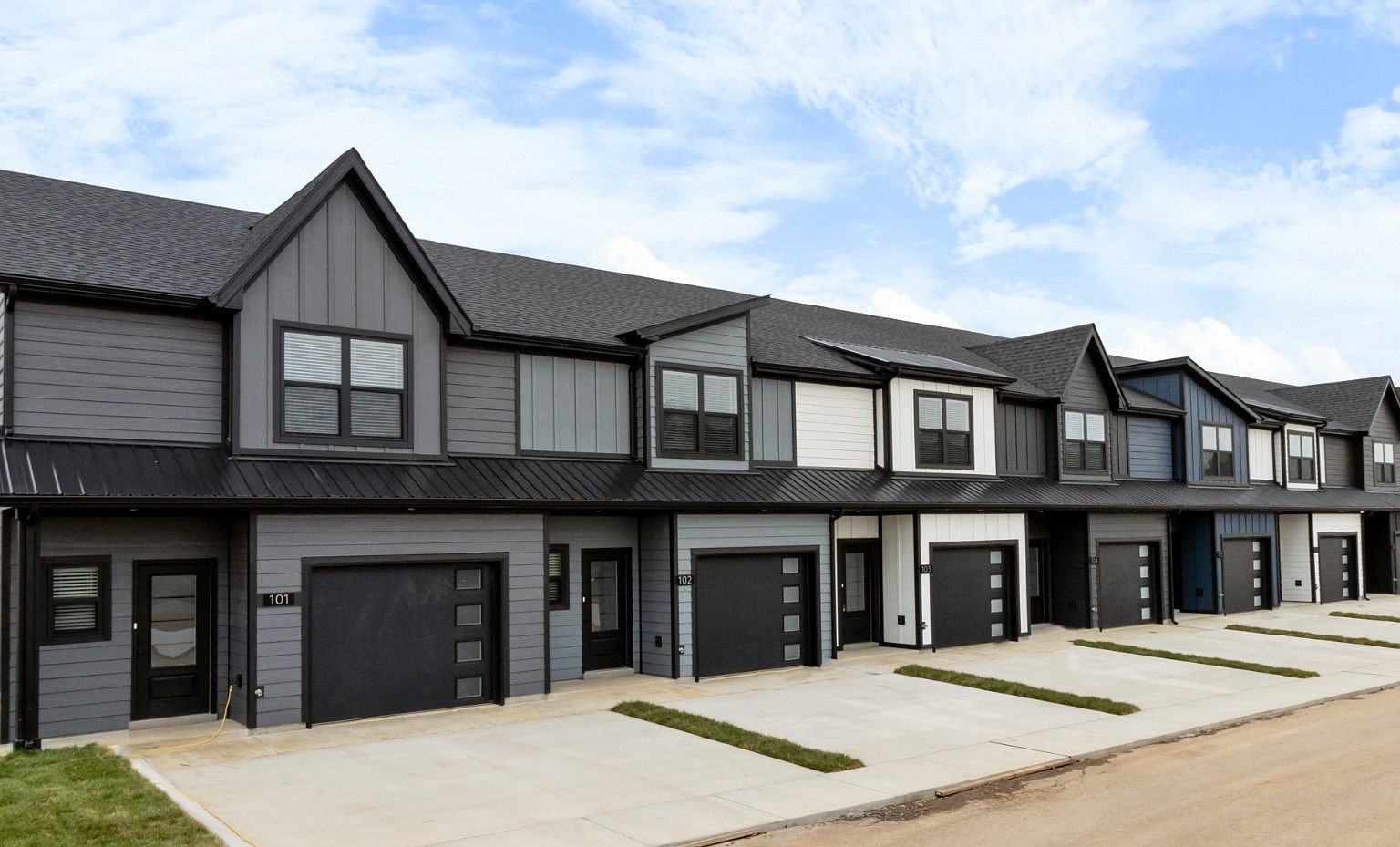 102 Jonathan Wade Cir Clarksville, TN 37043 - Thumbnail 3