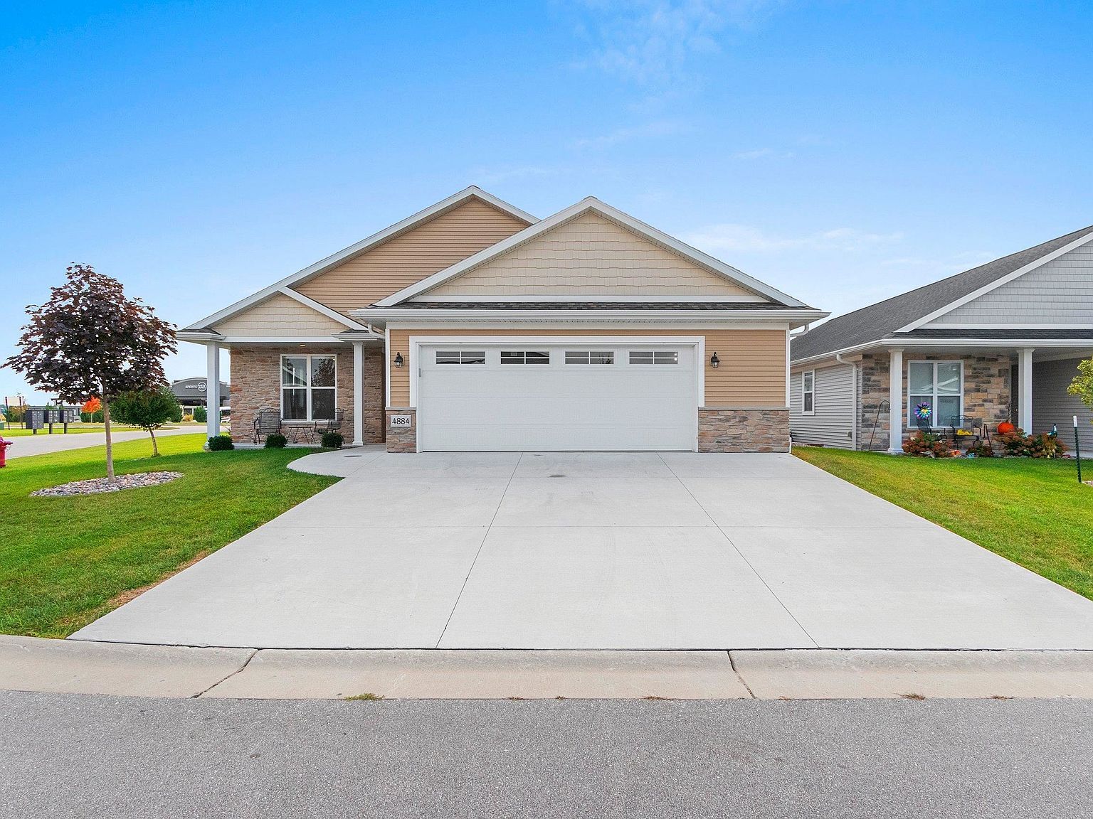 4884 Wyld Berry Way Hobart, WI 54155 - Thumbnail 3