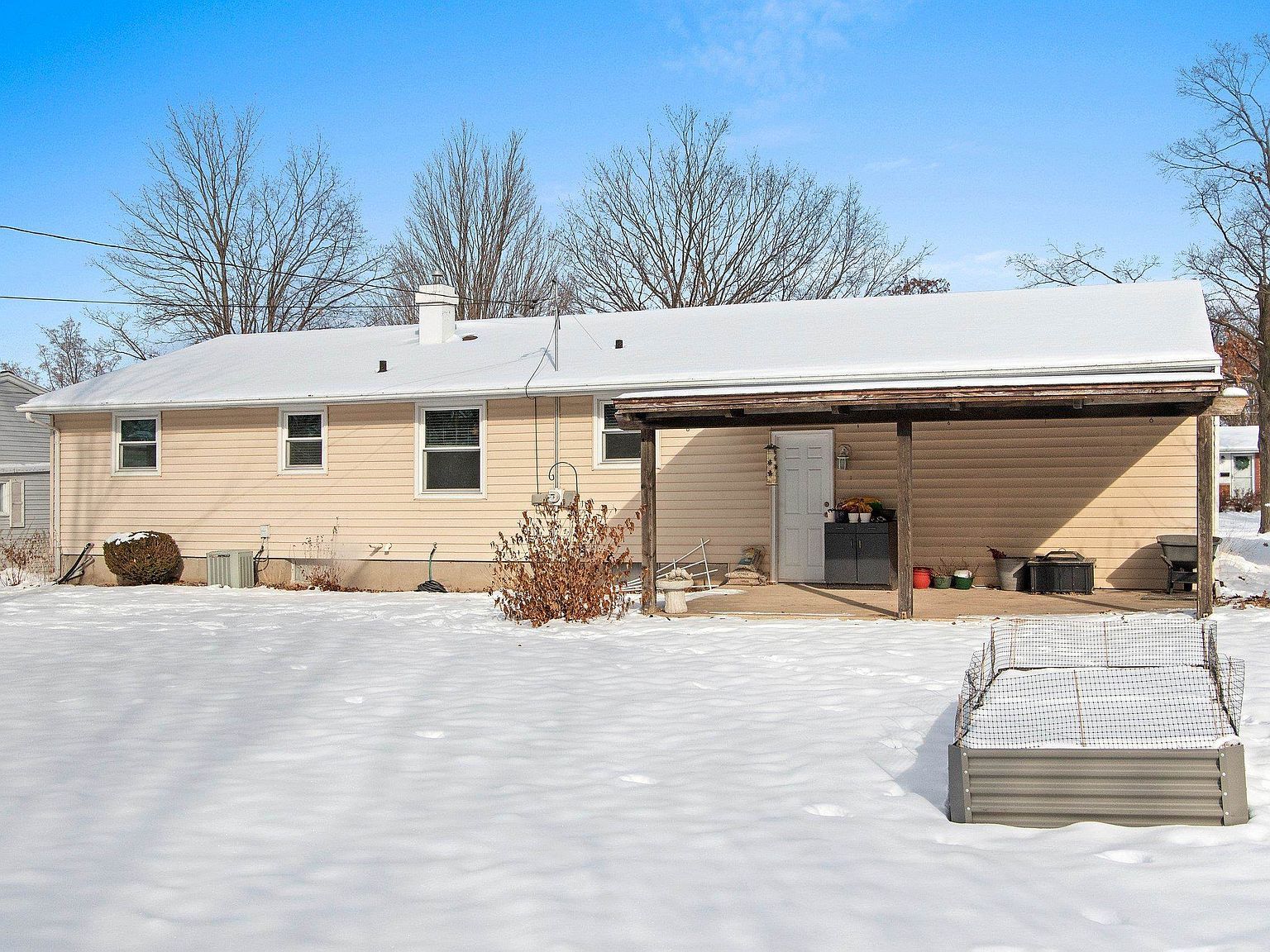 1497 Servais St Green Bay, WI 54304 - Thumbnail 3