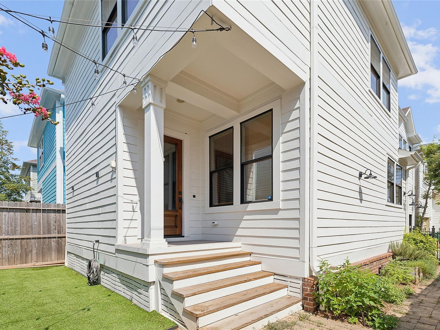 1120 W 18th St Houston, TX 77008 - Thumbnail 3