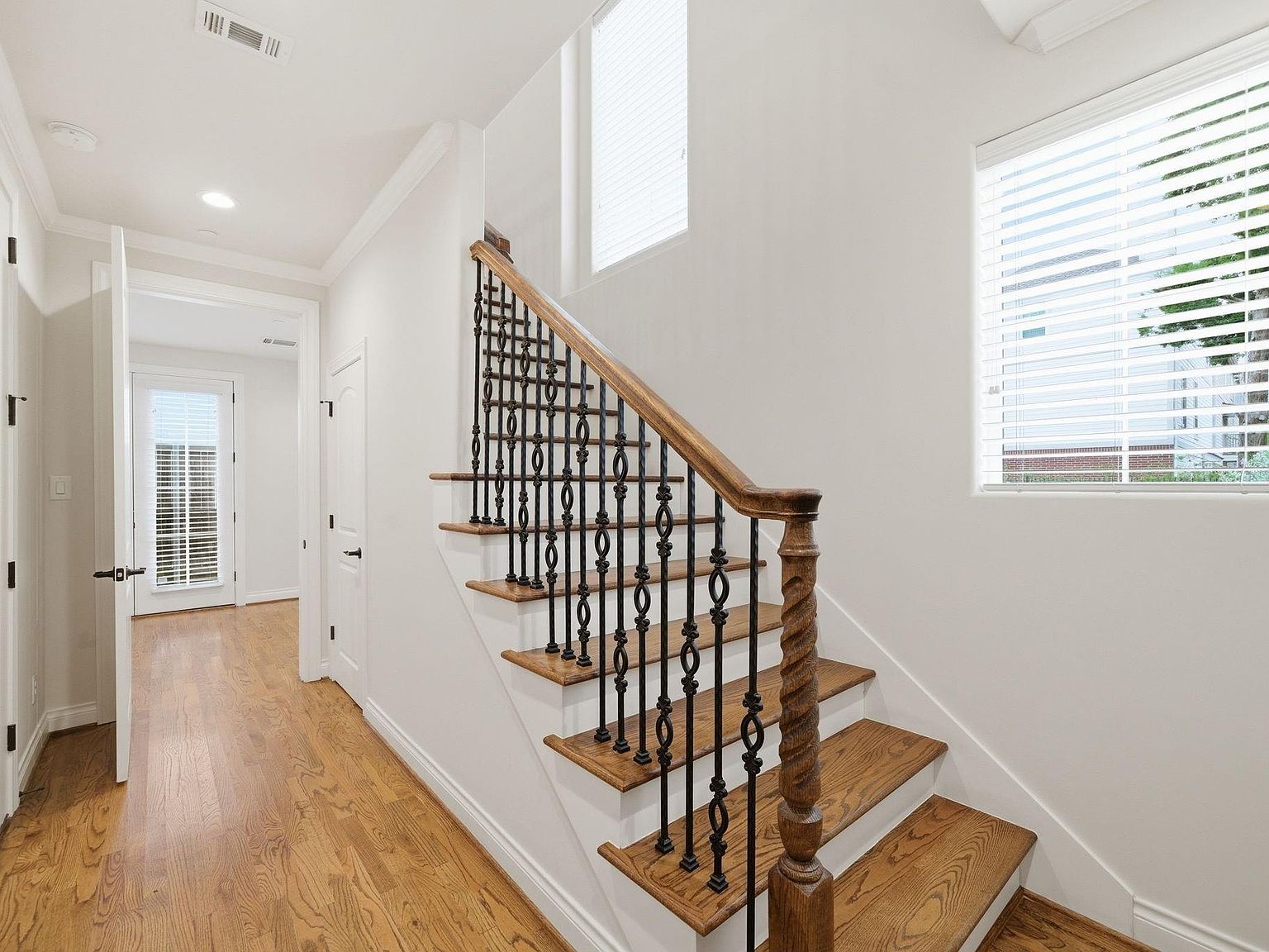 4224 Gibson St Houston, TX 77007 - Thumbnail 3