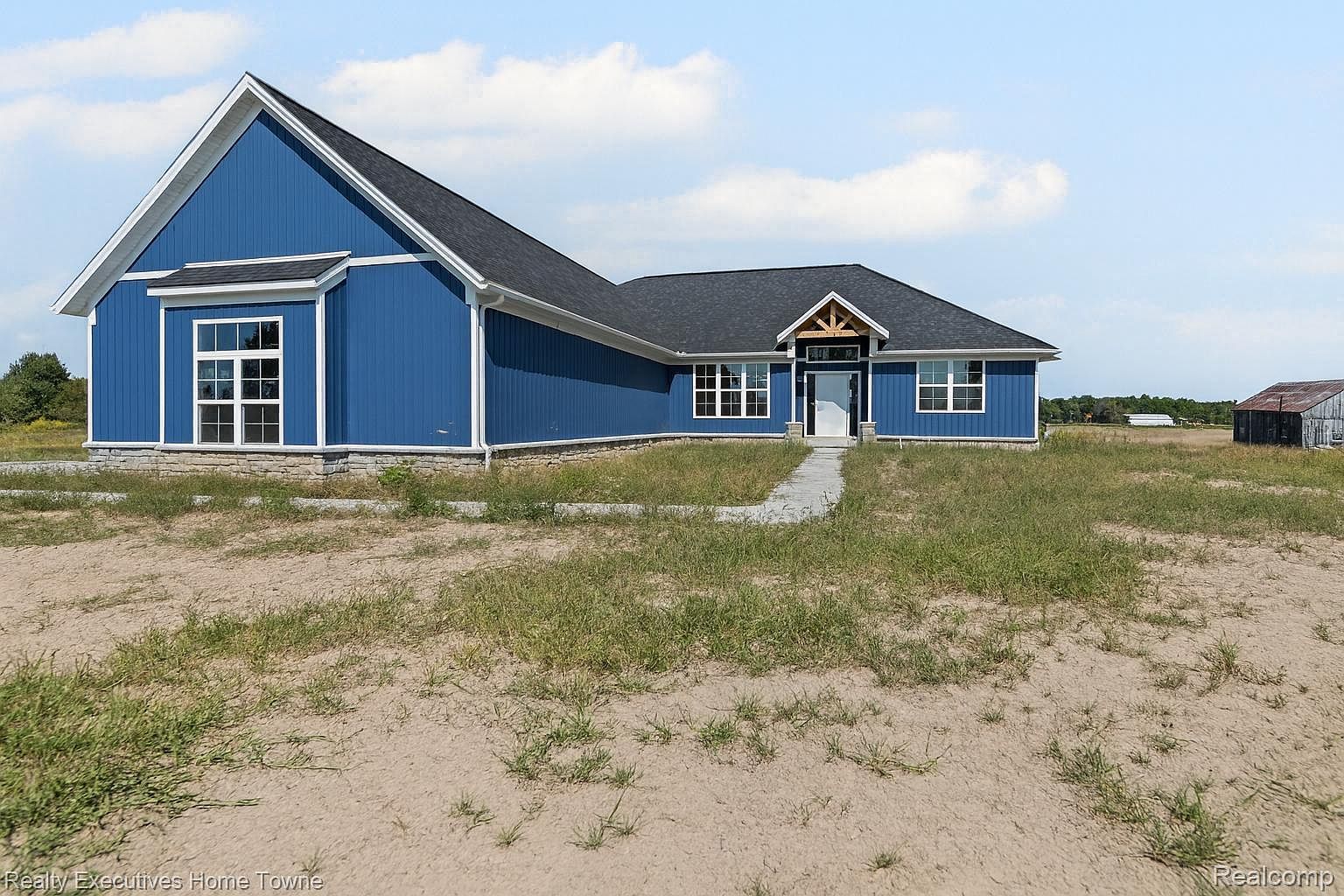 7082 Springborn Rd China, MI 48054 - Thumbnail 3