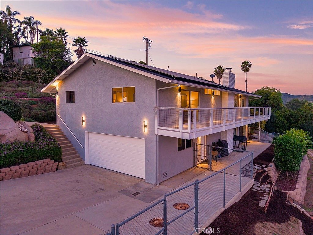 358 Sunrise Cir Vista, CA 92084 - Thumbnail 3