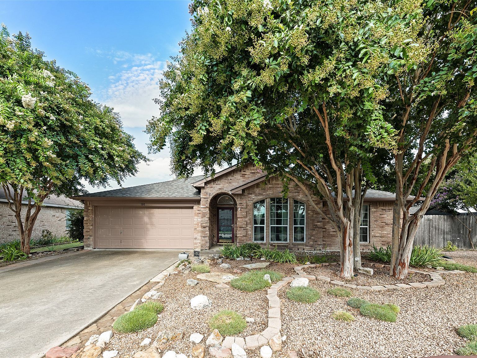 100 Jennings Dr Waxahachie, TX 75165 - Thumbnail 3