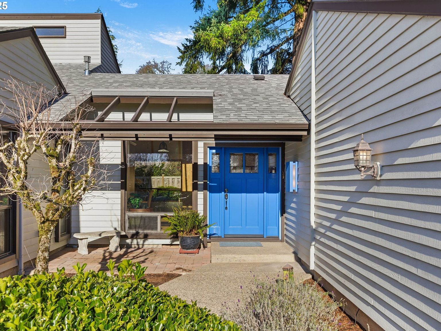 993 Robin Hood Ave Eugene, OR 97401 - Thumbnail 3