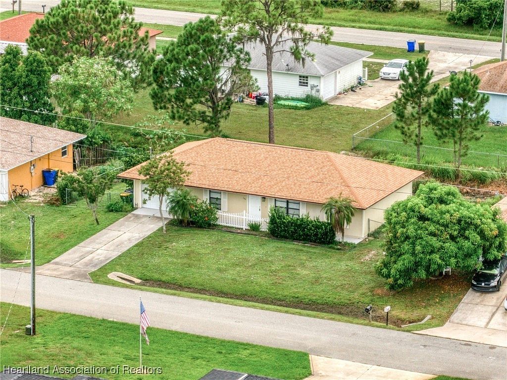 349 Renault Ave Sebring, FL 33872 - Thumbnail 3