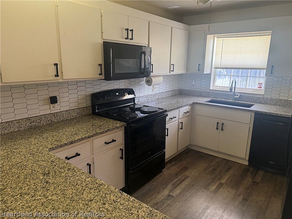 109 Edgewater Dr S Lake Placid, FL 33852 - Thumbnail 3