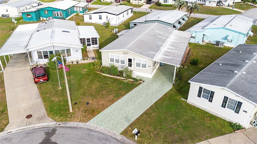 4946 Blanco Dr Zephyrhills, FL 33541 - Thumbnail 3