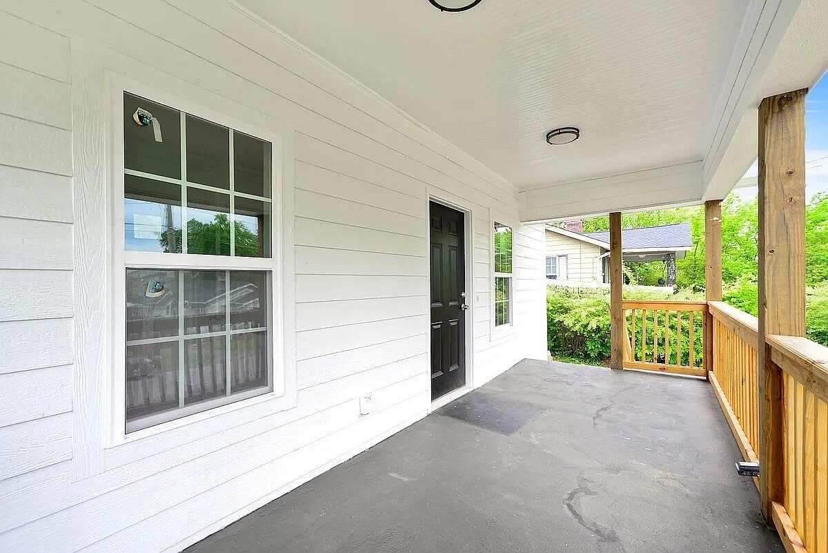 1240 Wheeler Ave Chattanooga, TN 37406 - Thumbnail 3