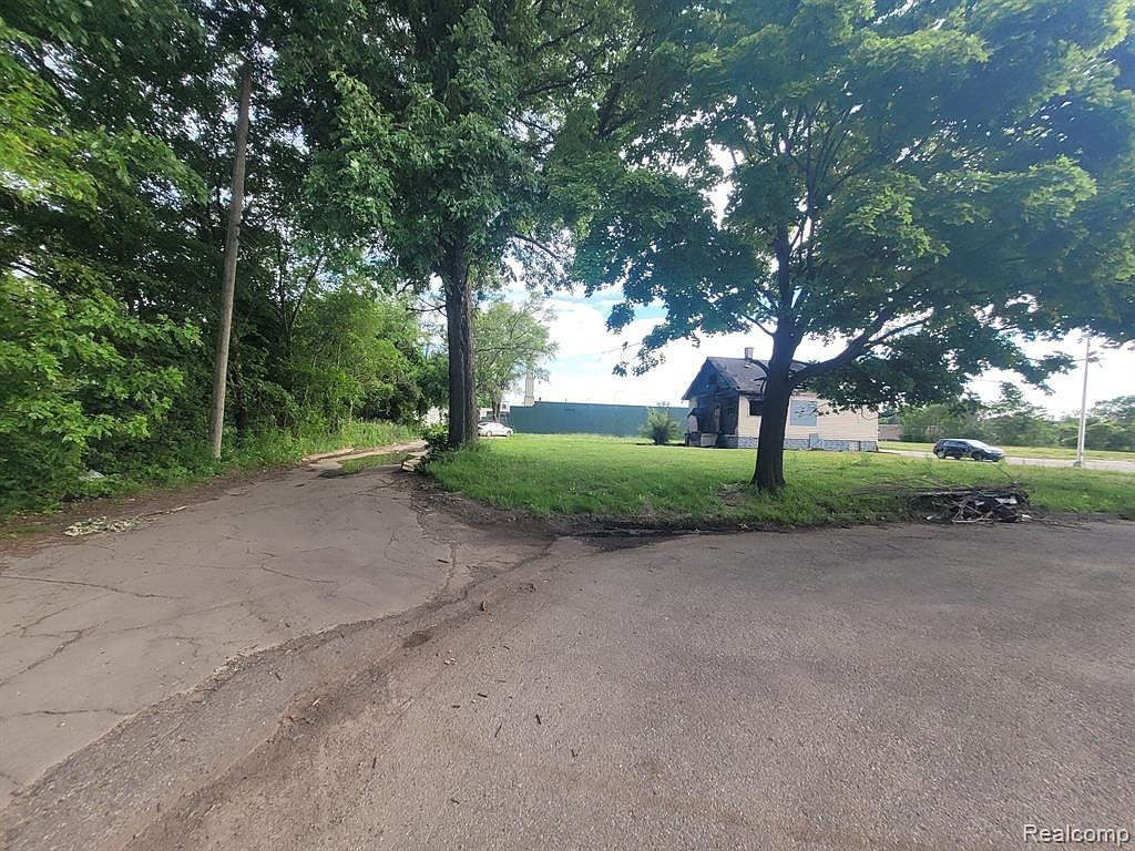 5585 Ridgewood St Detroit, MI 48204 - Thumbnail 3