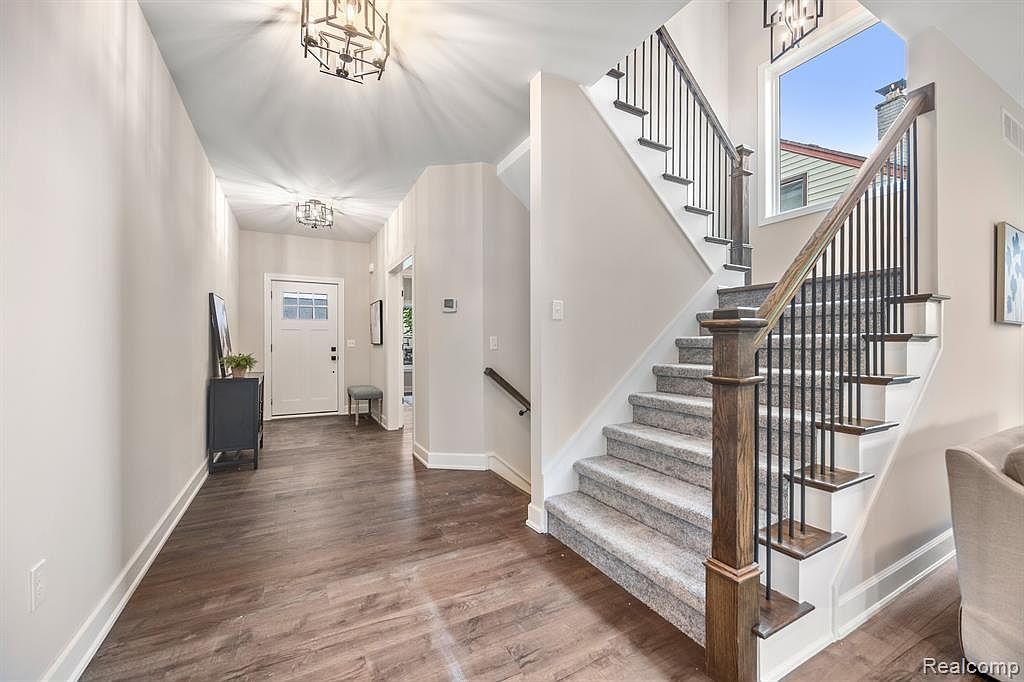 624 S Vermont Ave Royal Oak, MI 48067 - Thumbnail 3