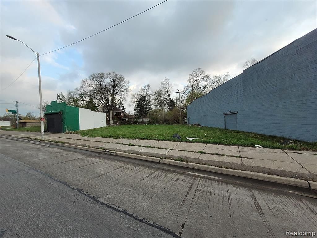 15041 W Grand River Ave Detroit, MI 48227 - Thumbnail 3