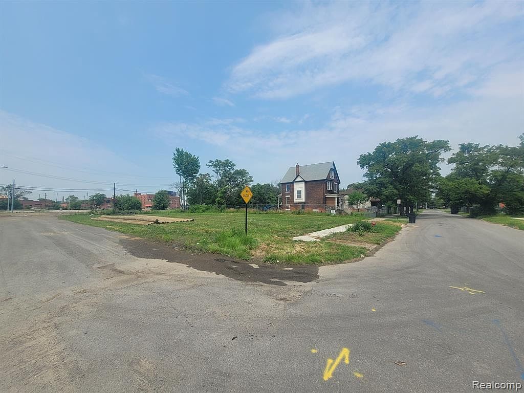 5201 Stanton St Detroit, MI 48208 - Thumbnail 3