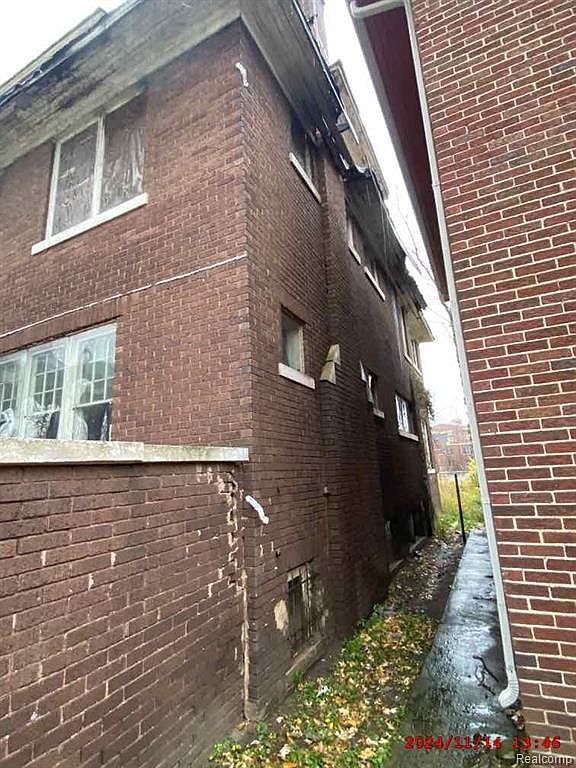 1129 Atkinson St Detroit, MI 48202 - Thumbnail 3