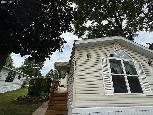 378 Tourangeau Dr Rochester, MI 48307 - Thumbnail 3