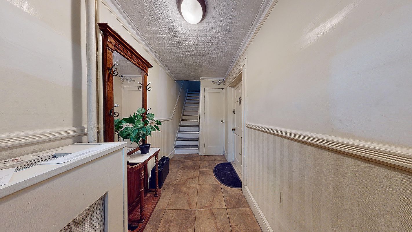 353 61st St Brooklyn, NY 11220 - Thumbnail 3