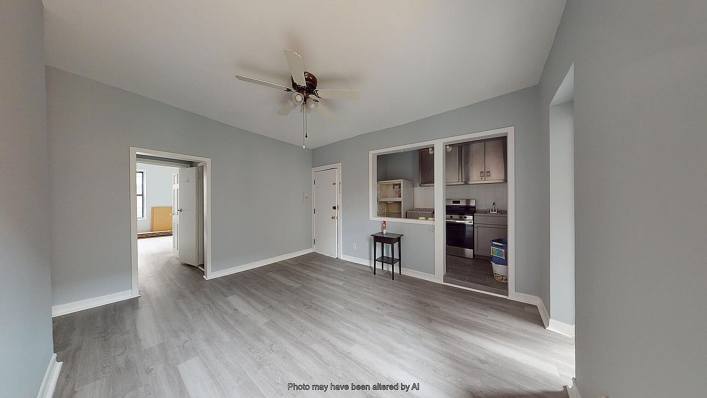 744 Driggs Ave Brooklyn, NY 11211 - Thumbnail 3