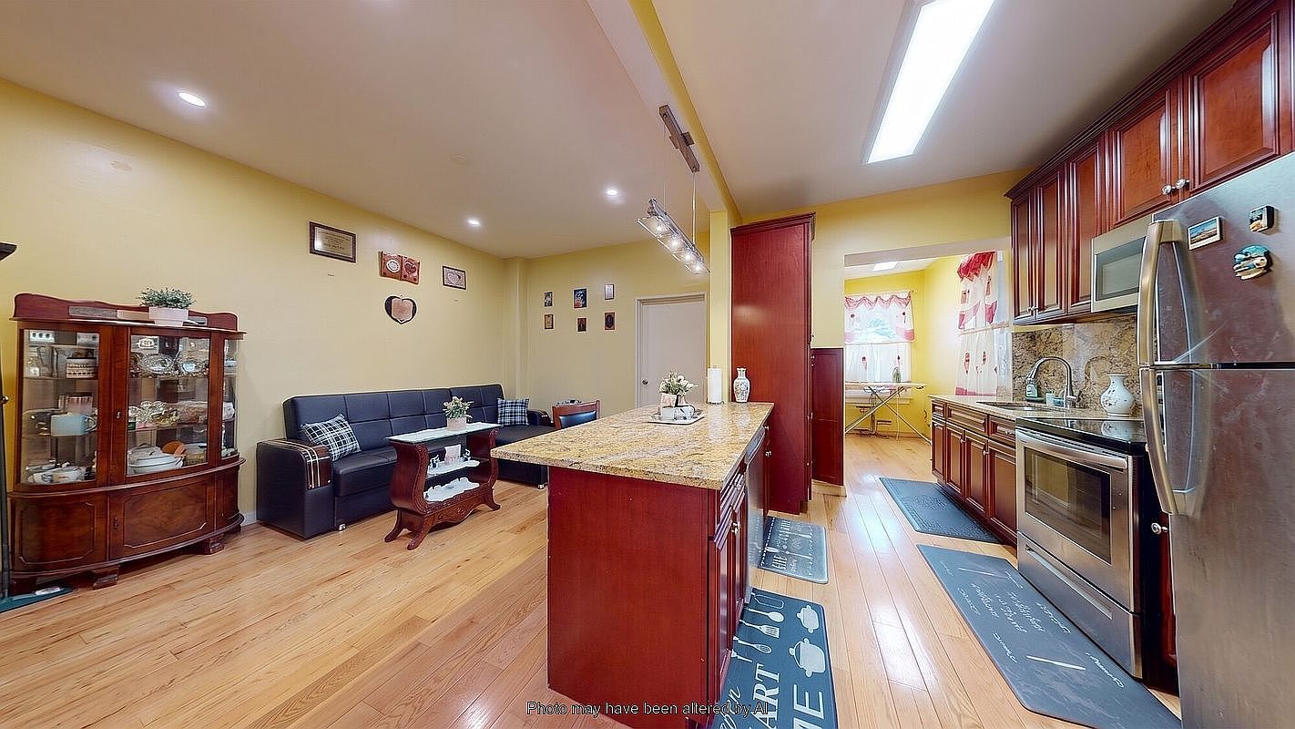 1168 E 38th St Brooklyn, NY 11210 - Thumbnail 3
