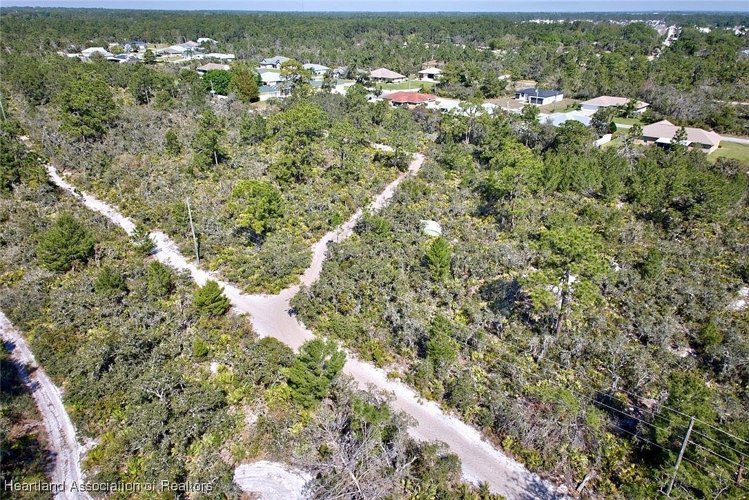 2116 Carla Ave Sebring, FL 33875 - Thumbnail 3