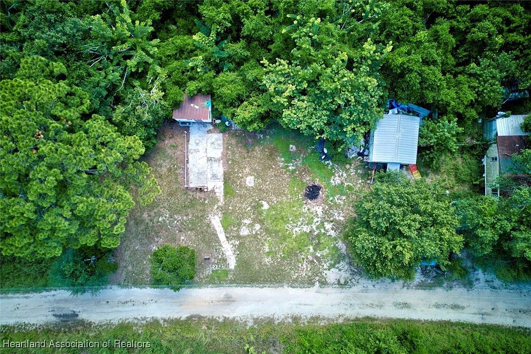 3225 Lagoon Ln Avon Park, FL 33825 - Thumbnail 3