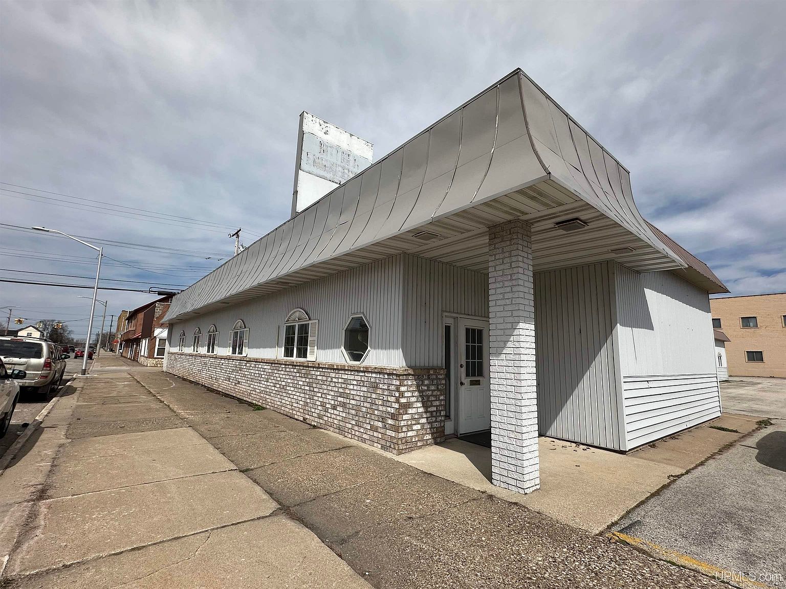 113 S 10th St Escanaba, MI 49829 - Thumbnail 3