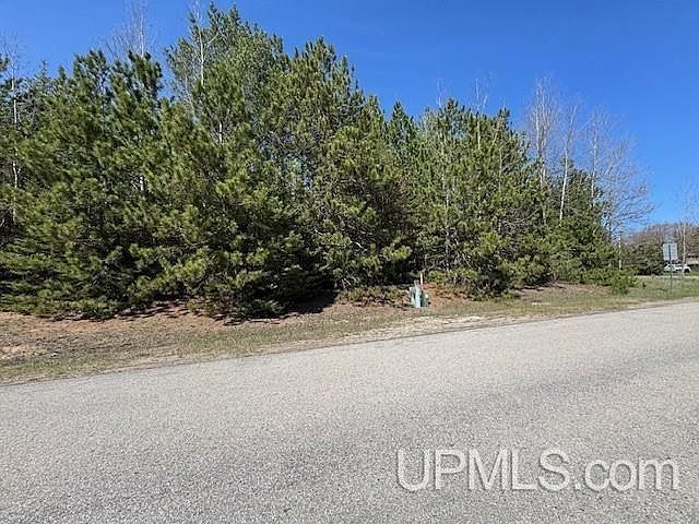 Delta 17.5 Dr Escanaba, MI 49829  | Land/Lot