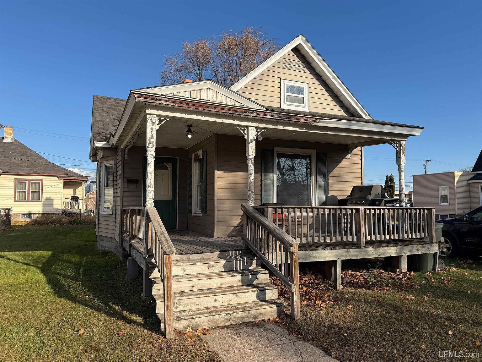 418 1st Ave S Escanaba, MI 49829 - Thumbnail 3