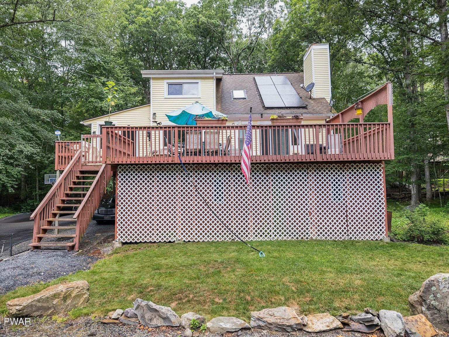 528 Saunders Ct Bushkill, PA 18324 - Thumbnail 3