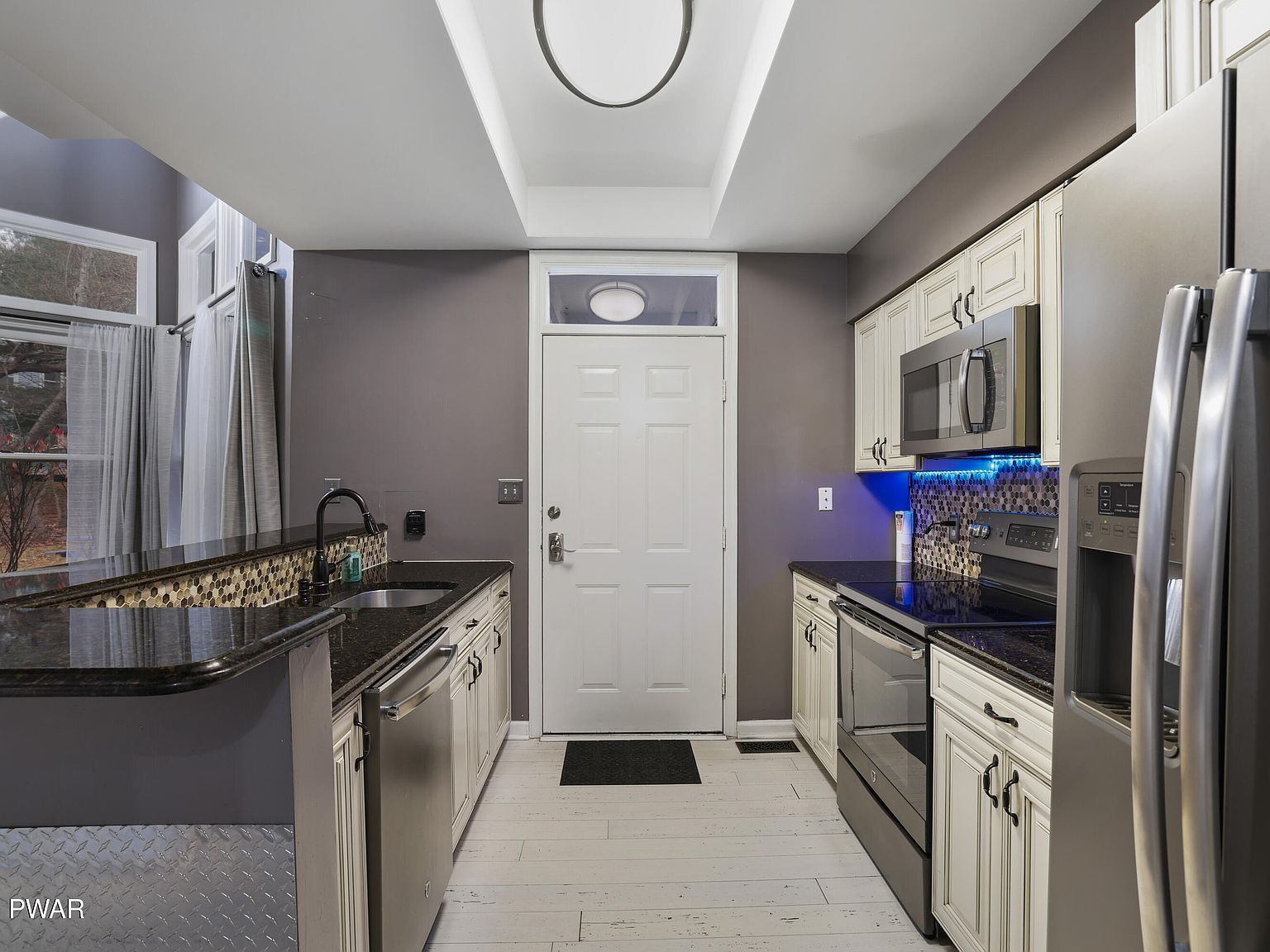 222 Abbington Dr East Stroudsburg, PA 18302 - Thumbnail 3