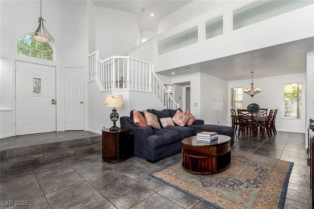 9608 Crystal Cup Cir Las Vegas, NV 89117 - Thumbnail 3