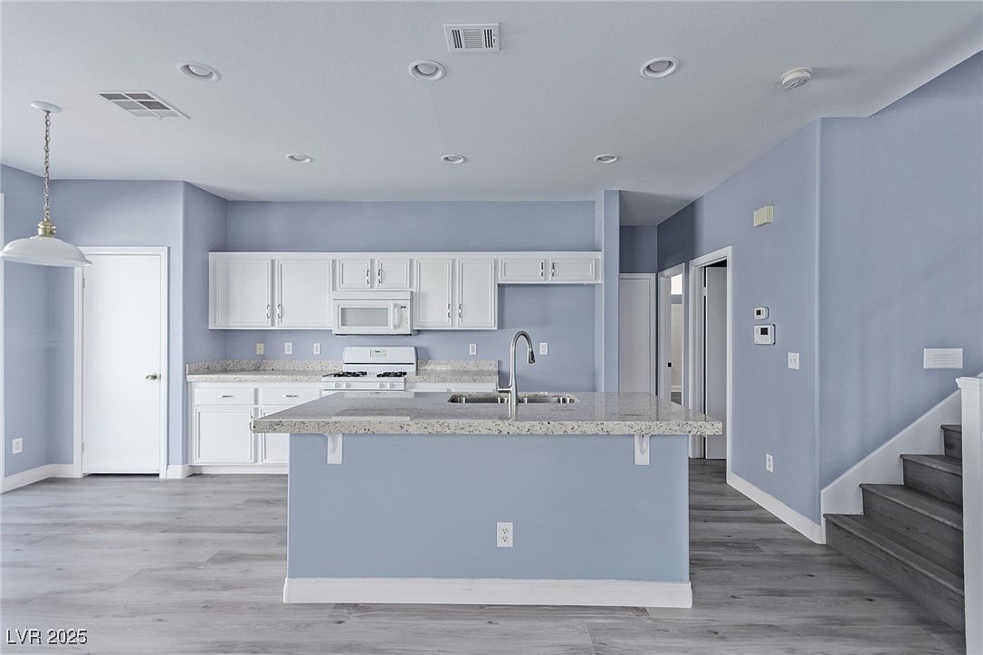 6042 Thorne Bay Ct Las Vegas, NV 89110 - Thumbnail 3