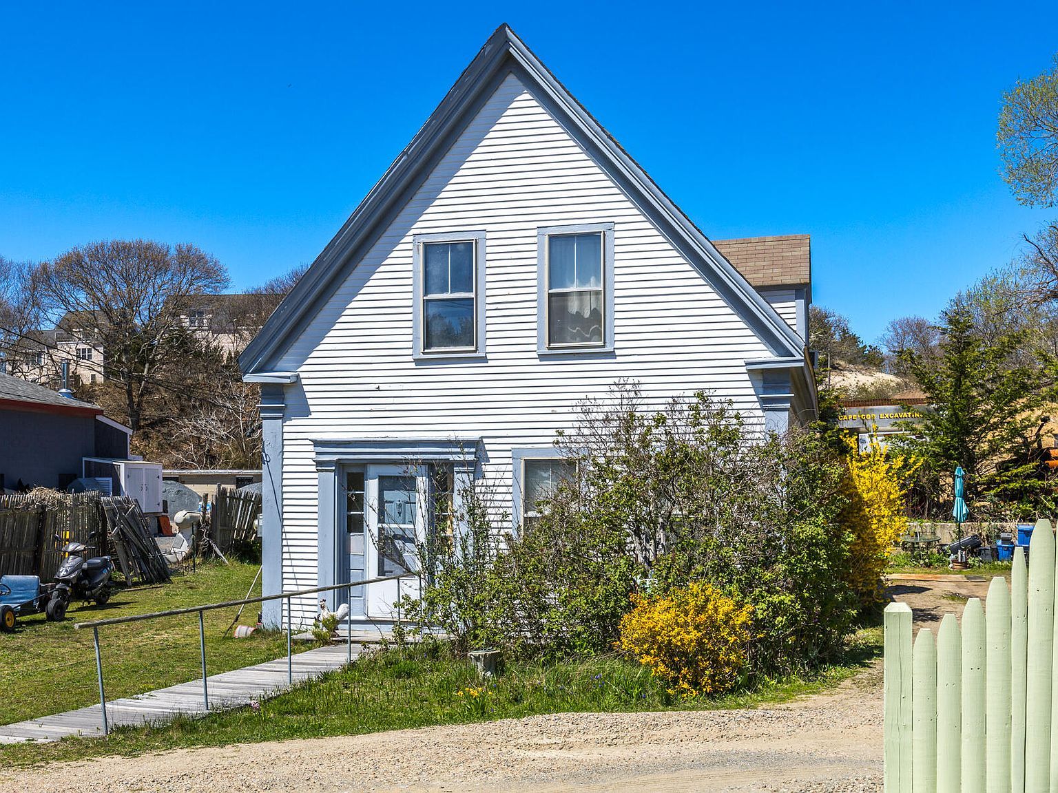 37 D Court St Provincetown, MA 02657 - Thumbnail 3