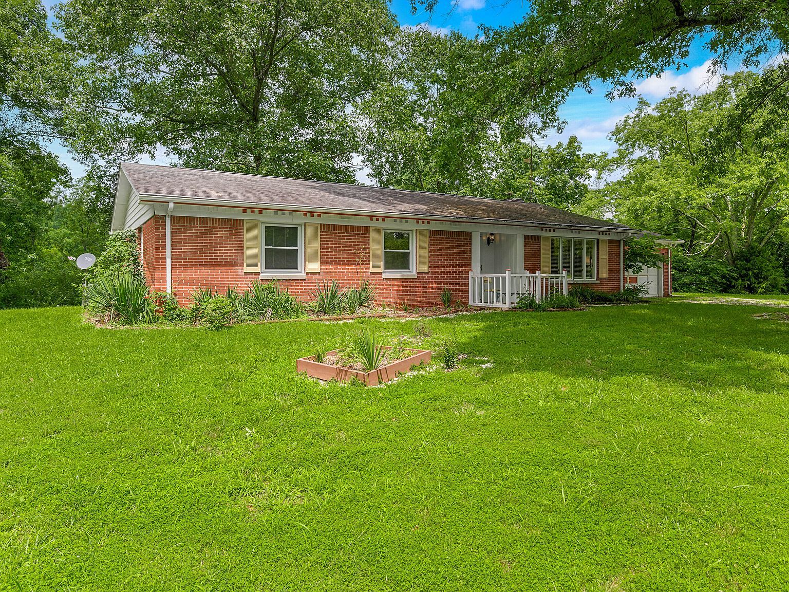 4654 Lower Schooner Rd Nashville, IN 47448 - Thumbnail 3