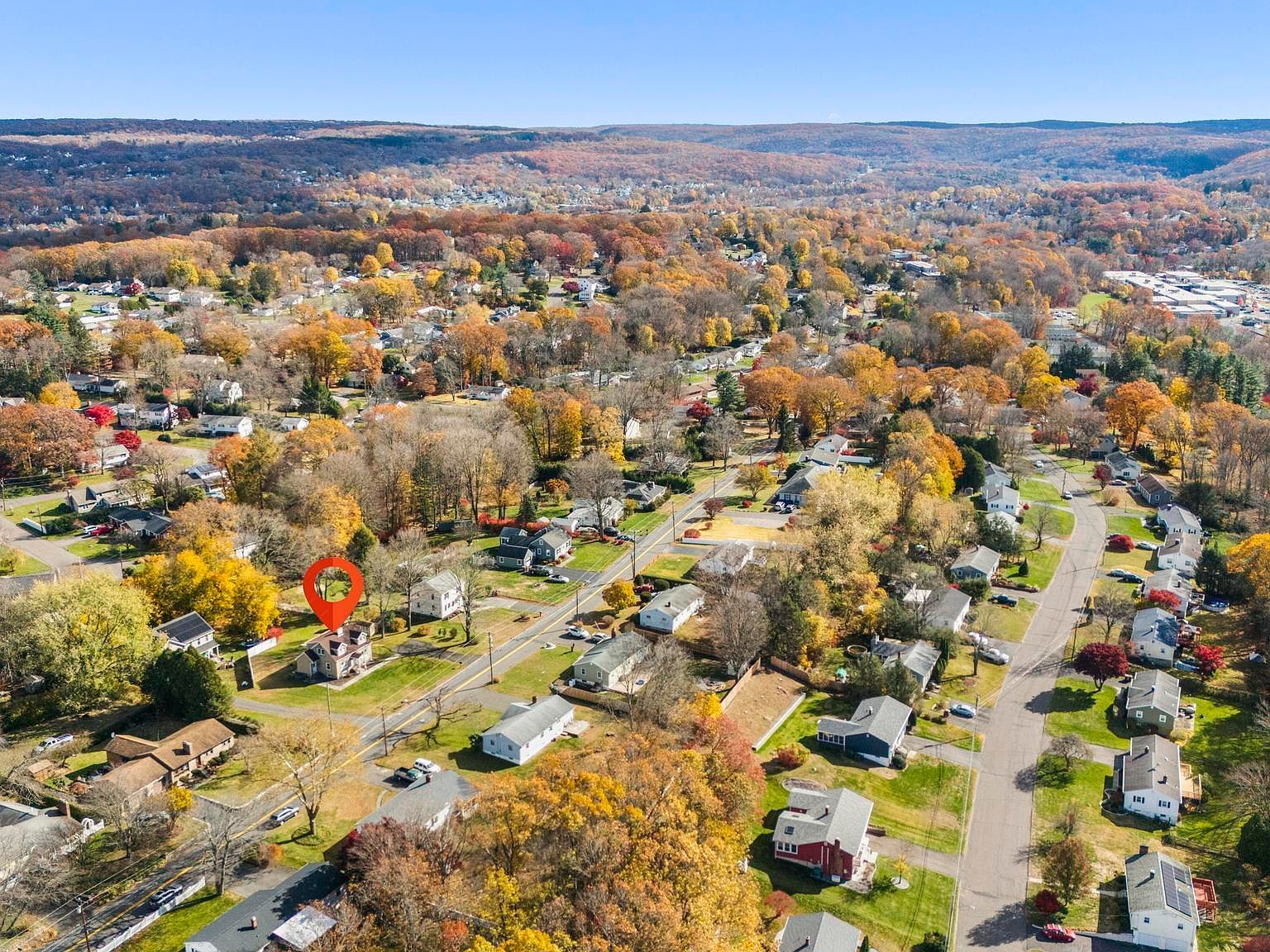 75 Allerton Rd Naugatuck, CT 06770 - Thumbnail 3