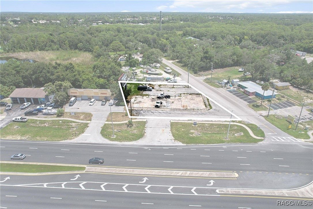 18728 & 18718 Us Highway 19 Hudson, FL 34667 - Thumbnail 3