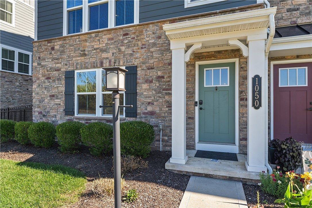 1050 Adair Ave Valencia, PA 16059 - Thumbnail 3