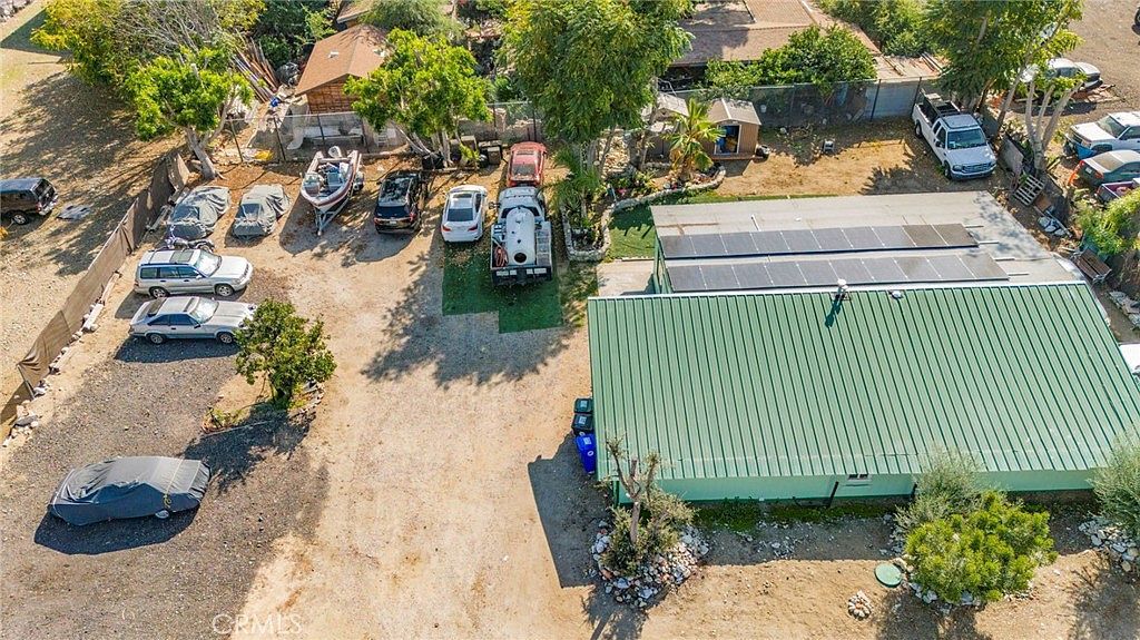 18325 El Molino St Bloomington, CA 92316 - Thumbnail 3