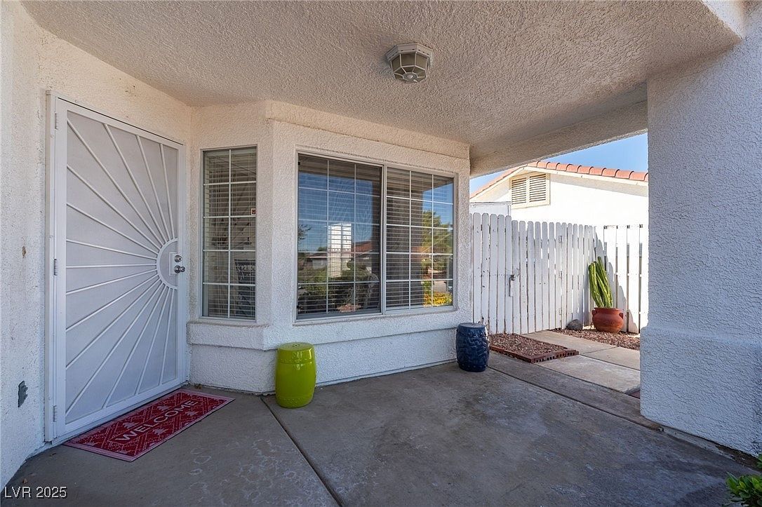 439 Palegold St Henderson, NV 89012 - Thumbnail 3