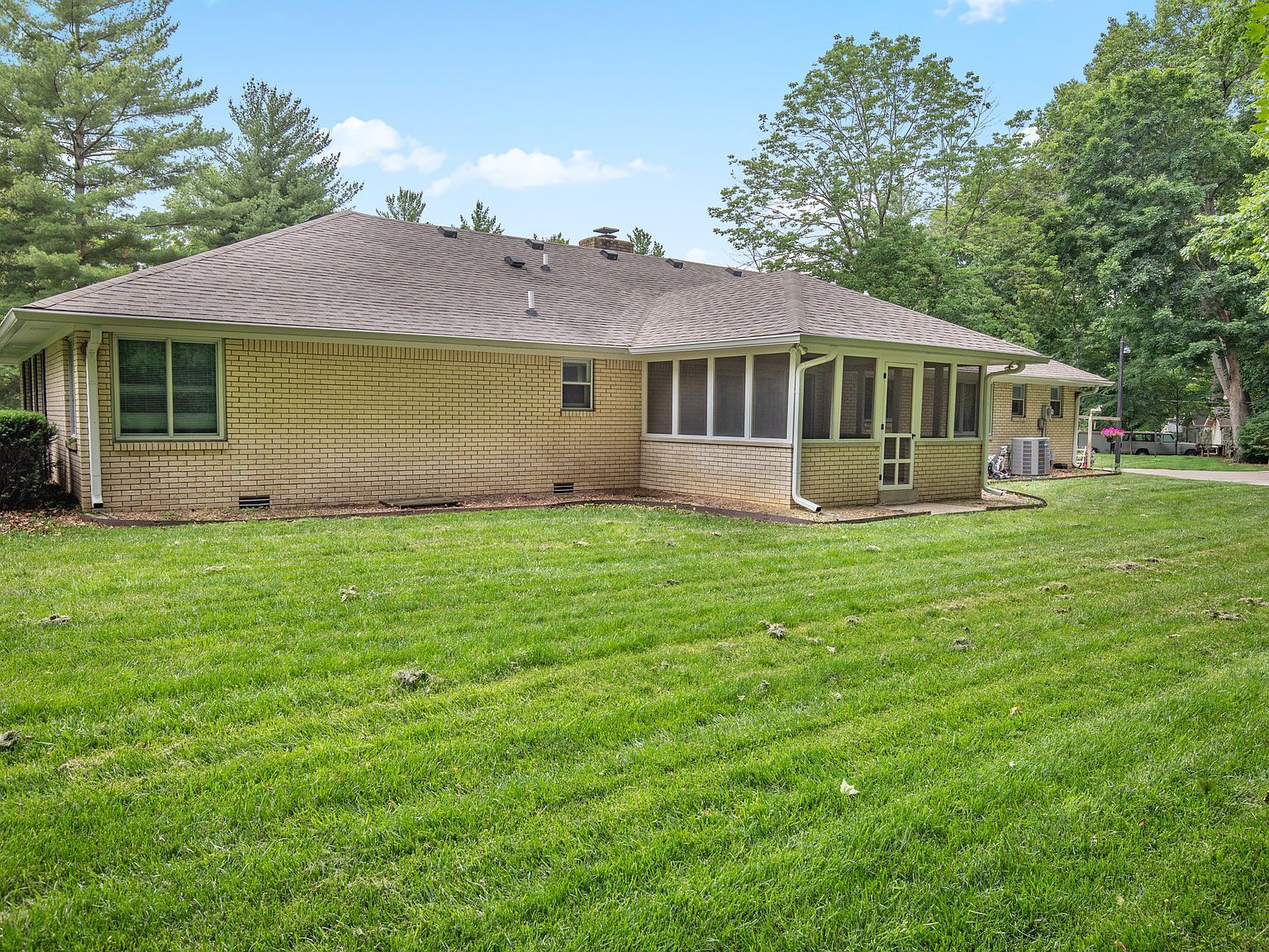 8114 Black Oak Dr Plainfield, IN 46168 - Thumbnail 3