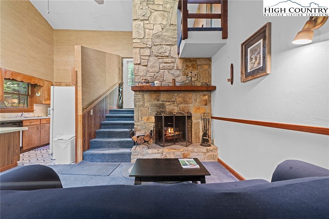 212 Saddle Ln #29 Deep Gap, NC 28618 - Thumbnail 3