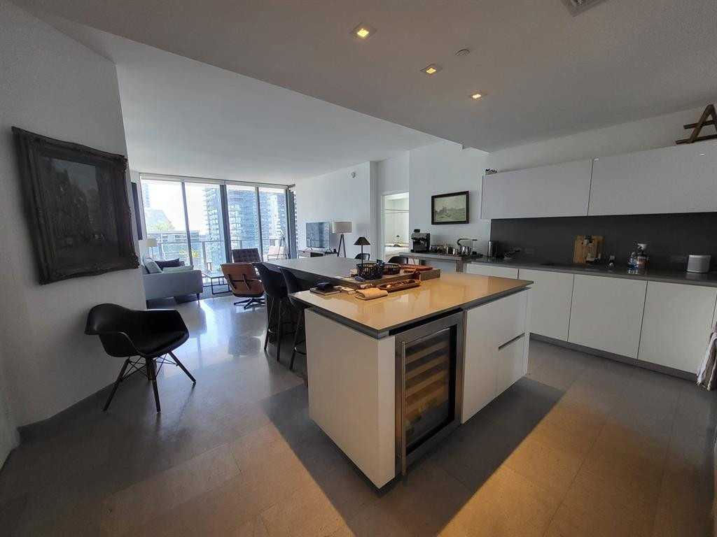 88 Southwest 7th Street, Miami, FL, USA, 33130 - Thumbnail 3