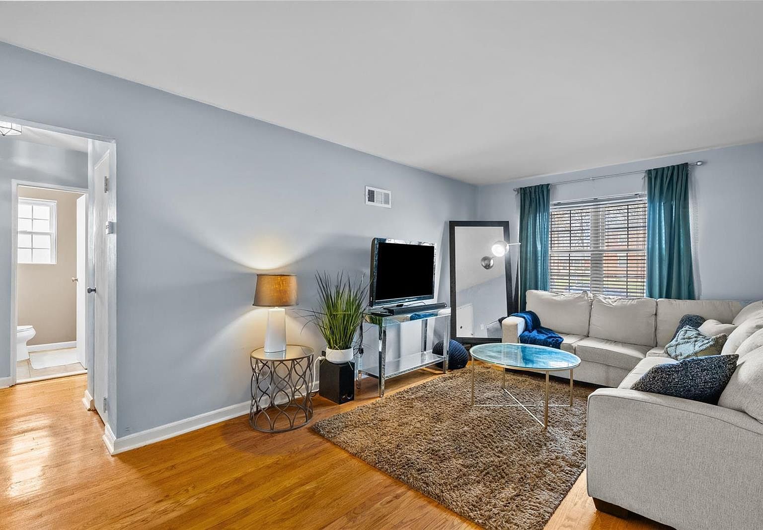 5872 Sunshine Dr UNIT 110 Saint Louis, MO 63109 - Thumbnail 3