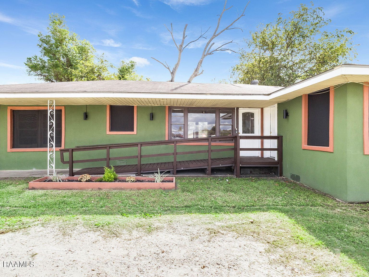 2112 Carmel Dr Lafayette, LA 70501 - Thumbnail 3