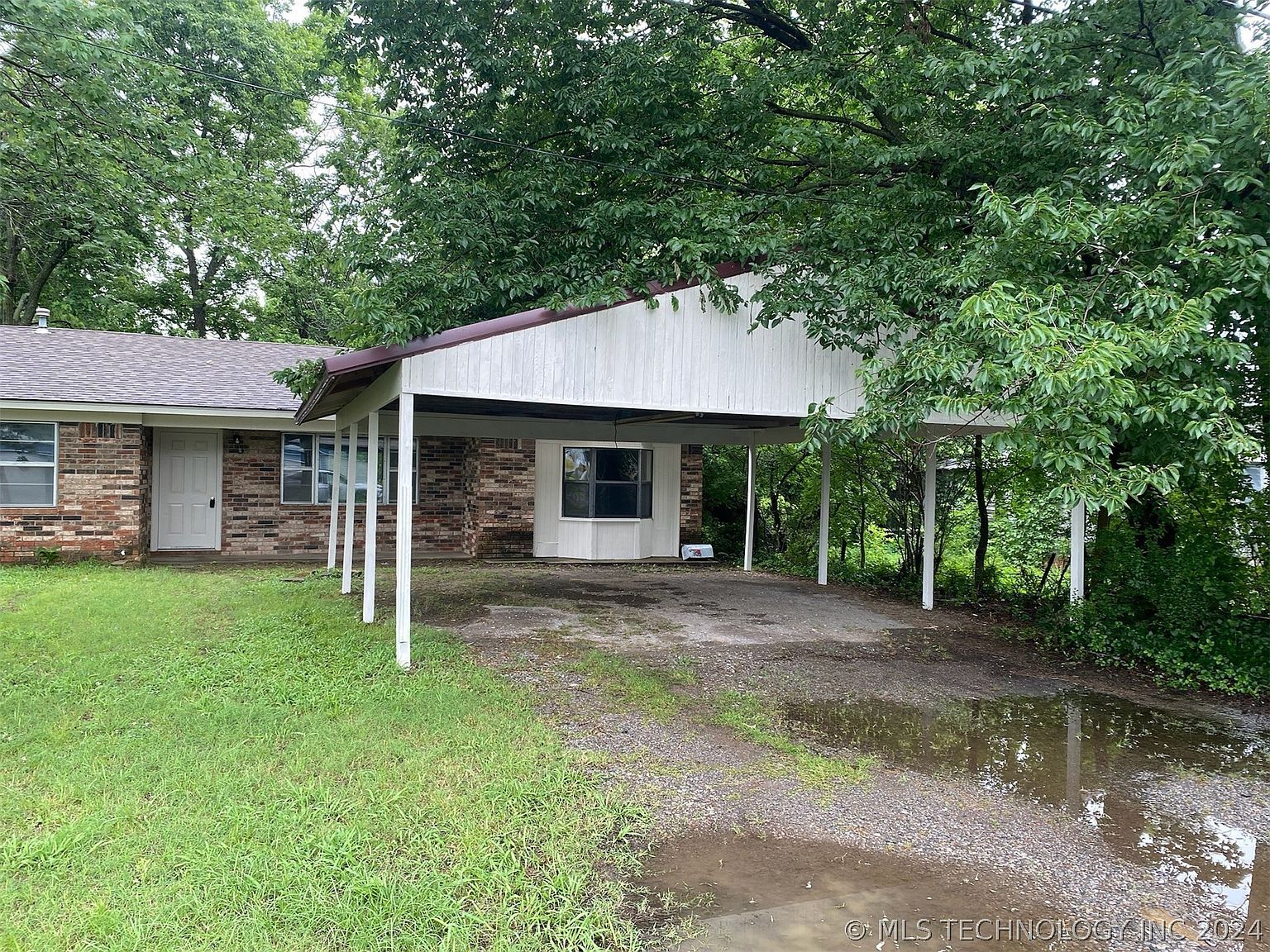 305 N 10th St Hartshorne, OK 74547 - Thumbnail 3