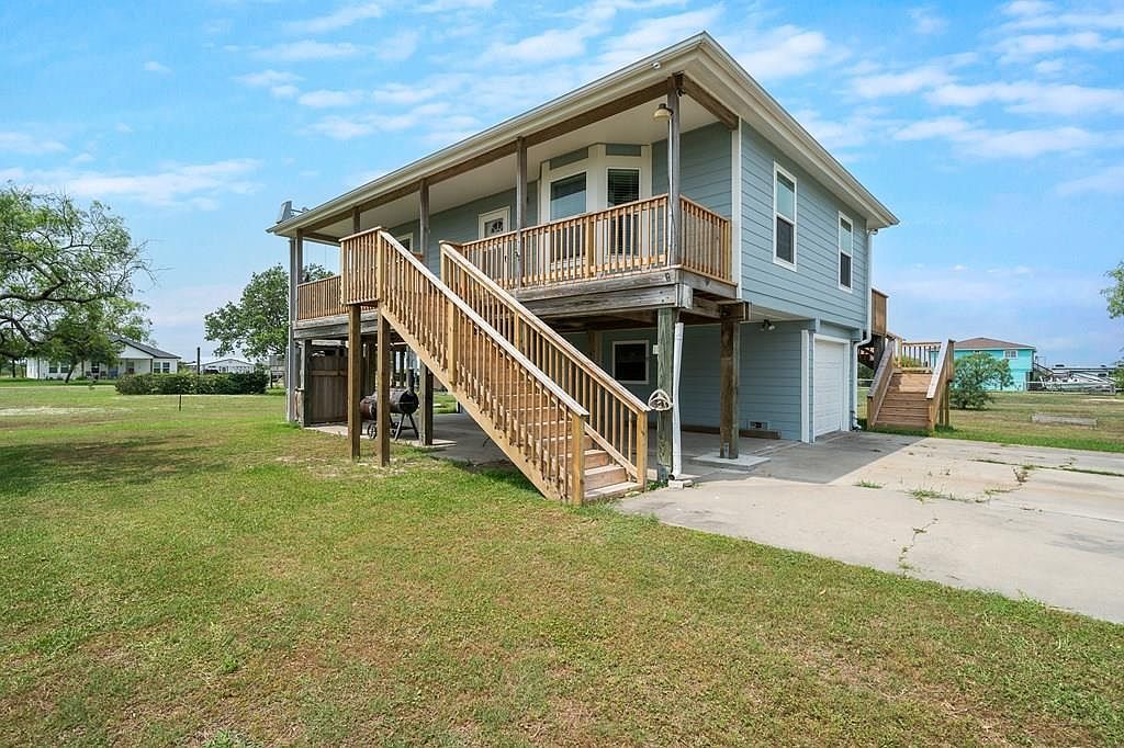 64 Castle Oak Dr Rockport, TX 78382 - Thumbnail 3