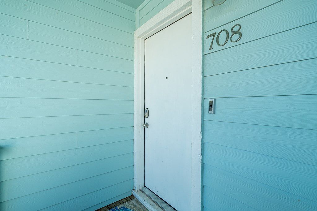 708 Lauderdale Dr Rockport, TX 78382 - Thumbnail 3