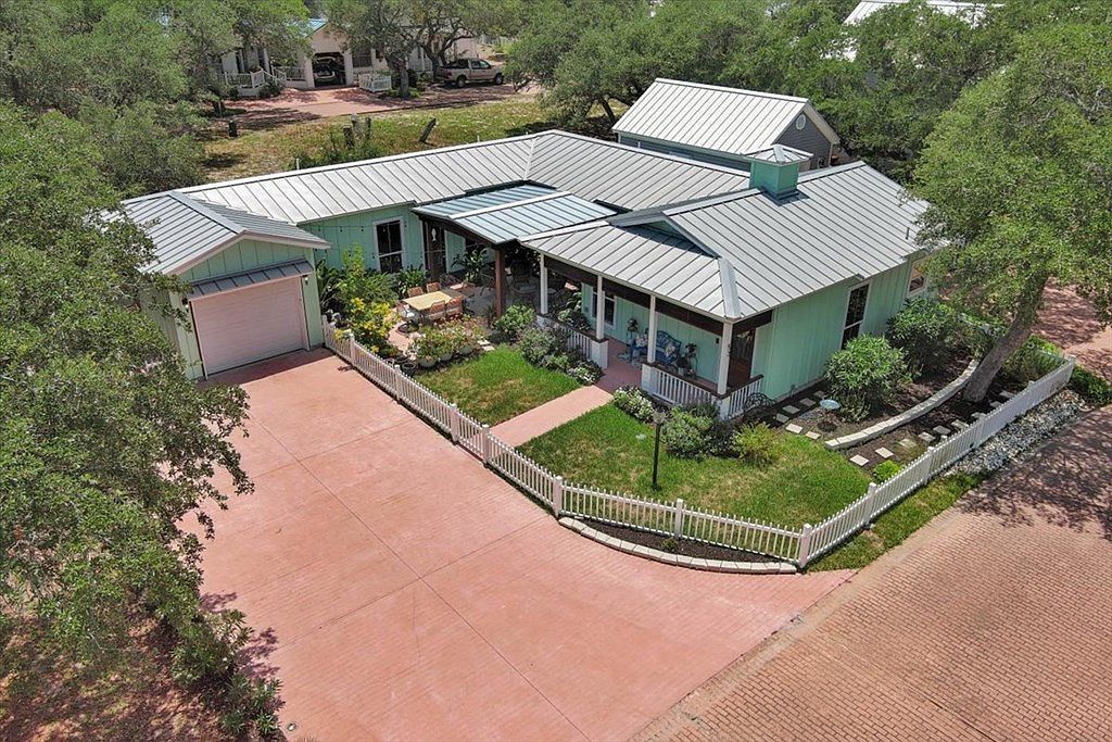 53 Old Cottage Beach Dr Rockport, TX 78382 - Thumbnail 3