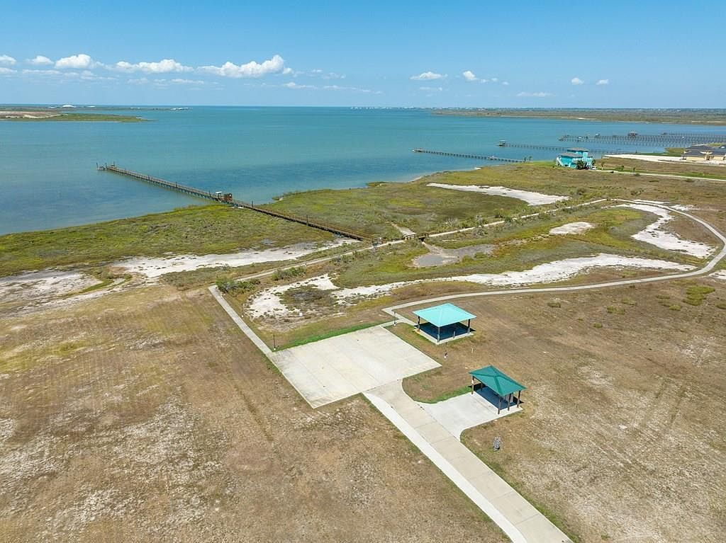 209 Trout Side Way Rockport, TX 78382 - Thumbnail 3