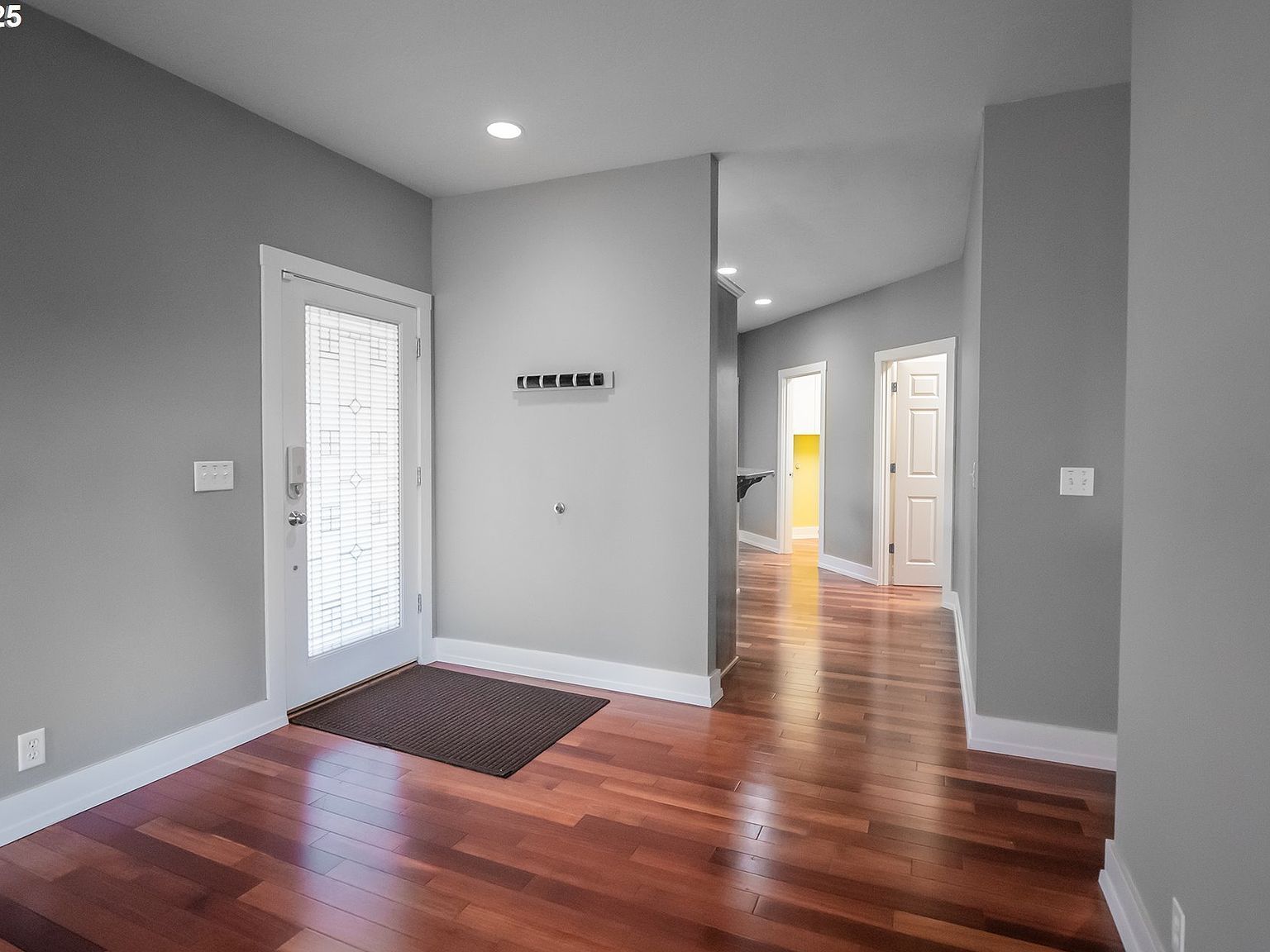 278 Rockridge Ct Eugene, OR 97405 - Thumbnail 3